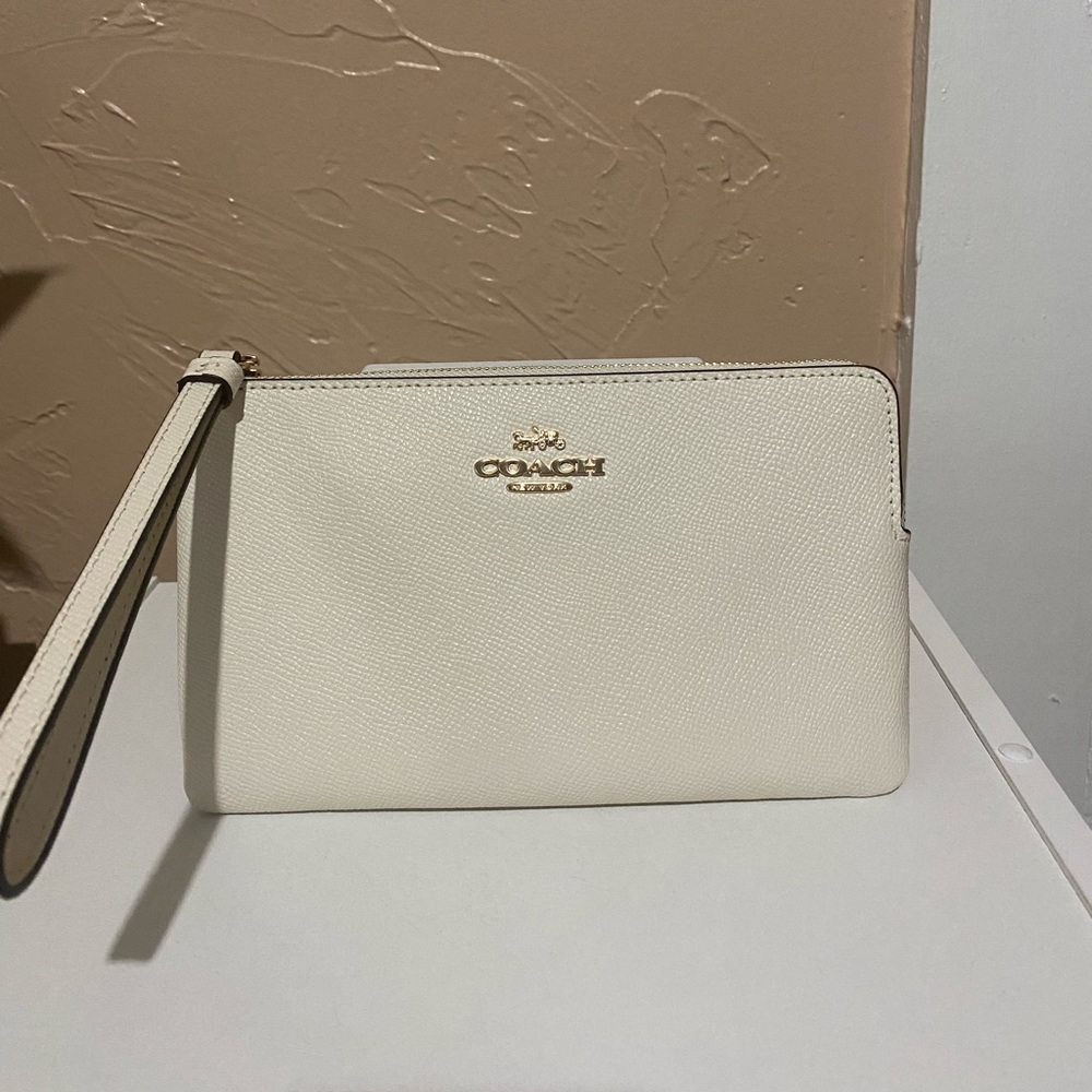 Coach Large Wristlet NWT
